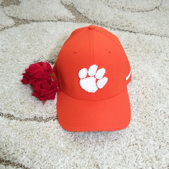 Nike Other - NWOT Nike M/L Clemson Tigers cap. (Unisex)